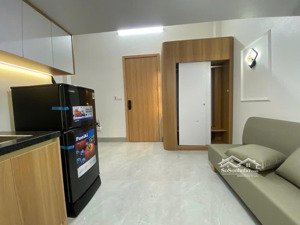 bán căn hộ dịch vụ cổng trường đại học ngoại nguyễn trãi 54m2 x 7t giá 17,5 tỷ