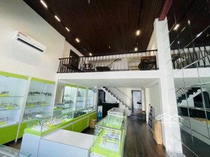 cho thuê nhà 4 tầng mặt tiền: hoàng diệu, trung tâm thành phố - 528m2 - 35 triệu/th - lh em hải