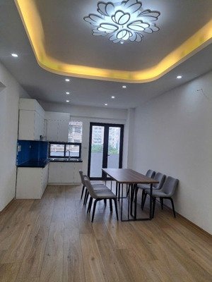 căn hộ việt hưng view công viên ban công rộng giá yêu thương 2pn 2wc pk bếp có thang máy