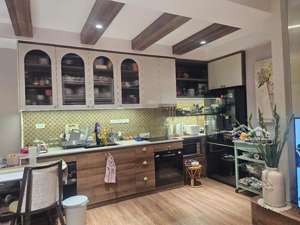 cc bán căn 3 ngủ tại chung cư 198 nguyễn tuân, giá 6.1 tỷ, nội thất như hình. lh mtg)