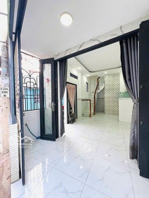 bán nhà view góc 2 mặt tiền - hxh - âu dương lân . q8