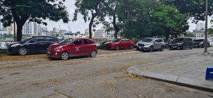 chính chủ cần bán căn nhà 100m2 khu a6 giảng võ - ba đình tầng trung cần bán