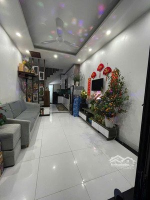 bán nhà biên giang, hà đông -xây 5 tầng cách ql6 chỉ 100m s=30m2