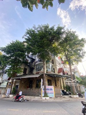 siêu phẩm vip tân phú góc 2mt 13,7 x 17,6m 4 tầng cho thuê thu nhập 100-120tr tháng giá 35,5 tỷ tl