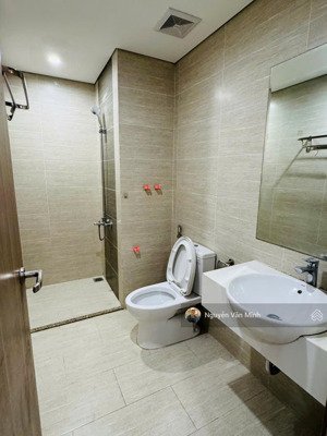 hot cho thuê căn hộ 1 ngủ + full nội thất mới giá 8tr5 tòa s103 vinhome smart city