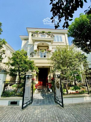 cho thuê bt đẹp xuất sắc 4pn, 3wc, 210m2 ở đại lộ thăng long, an khánh, hoài đức, hà nội