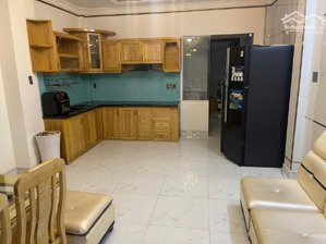 mặt tiền - lý phục man - xe hơi ngủ nhà - 64 m2 - 2tầng - nhỉnh 5 tỷ. (giá siêu hời)