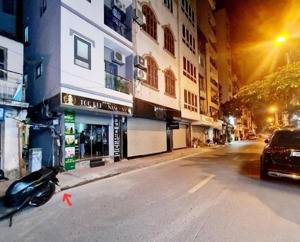 có 102 siêu rẻ nhà ngõ phó đức chính cách phố 20m