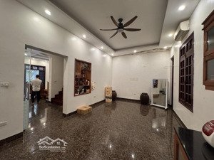 biệt thự 3 tầng xuân đỉnh - mặt tiền khủng - ô tô vào nhà - thiết kế chắc chắn thoáng đãng 140m2