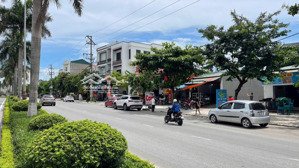 bán kinh doanh 100m2, đường nguyễn tất thành, khai quang gần đài truyền hình lh 