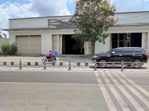 Cho thuê kho mặt tiền đường phạm hùng, gần công ty ngô phong