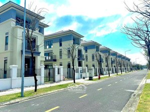 biệt thự đơn lập 306m2 giá 19 tỷ toàn giá, nhà sẵn, hướng nam, đường 14m, view sông, công viên.