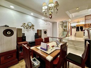 nhà đẹp lung linh phú nhuận 5tầng ôtô ngủ nhà hxh 7m thông vài bước ra huỳnh văn bánh lê văn sỹ q3