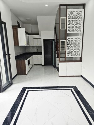 nhà mới, 5 tầng, phố cự khối, long biên, oto đỗ gần, chỉ 4. xx tỷ