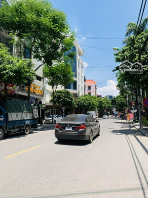 bán nhanh liền kề mậu lương 5 tầng view trường mầm non 13 tỷ 1