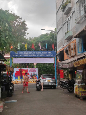 chưa đến 2tỷ sỡ hữu căn hộ q4- 3 phút ra quận 1 - shr -an ninh, dân trí .