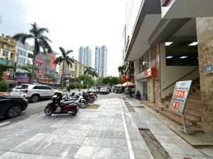 cho thuê nhà mặt phố duy tân - cầu giấy 180m2 x 9 tầng , mặt tiền 9m. giá thỏa thuận