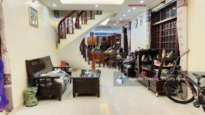 cho thuê nhà phố nguyên căn full nội thất đường thông thiên học, p. 02, đà lạt