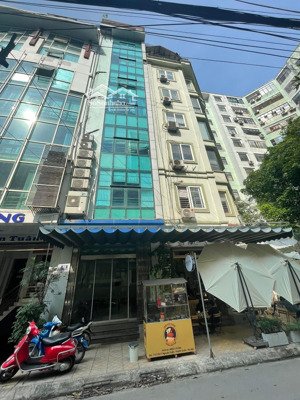 nhà mp chiến thắng, vỉa hè kinh doanh, 6 tầng thang máy