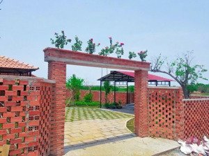 bán đất nghỉ dưỡng đường nhựa 8m - sát chợ và tiện ích. lh 