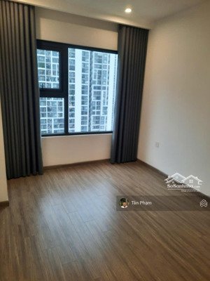 cho thuê gấp căn hộ 1pn, 1wc, 45m2 view bể bơi 4 mùa, tại phân khu the sakura - vinhomes smart city