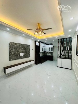 siêu hiếm - trịnh văn bô - ô tô lùi vào nhà - ngõ thông tứ tung - 40m2 / 8.5t / 