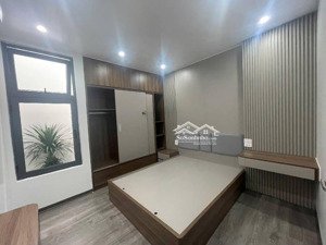 bán nhà 5 tầng mới koong full nội thất,đối diện,ngay chân cầu vĩnh tuy rẽ vào,dt 30m,3ngu giá 6,750