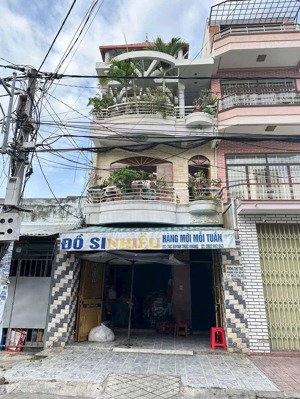 nhà 2 mặt tiền đường huỳnh thúc kháng, ngay chợ xóm mới, nha trang