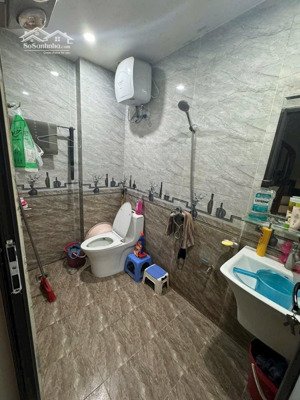 hàng hiếm, nhà nhỉnh 4 tỷ, 5 tầng x 40m tại thanh am. không quy hoạch, không còn căn thứ 2