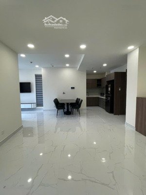 cho thuê diamond centery 96m2 2pn 1 kho full nội thất cao cấp.