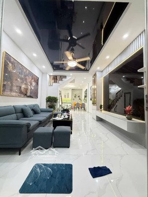 bán nhà riêng tại phường văn chương, đống đa, hà nội, 9,6 tỷ, 42 m2, hot!