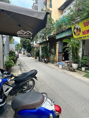 đất: phố phú thượng- an dương vương- tây hồ, dt:4,2mx14m, giá nhỉnh 13 tỷ.