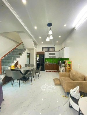 cho thuê nhà khu vực văn cao- thông ngô gia tự