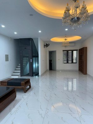 cho thuê nhà lk quốc hội mới xuân phương - nam từ liêm dt 90m2 x 4 tầng, 35tr/th. lh 