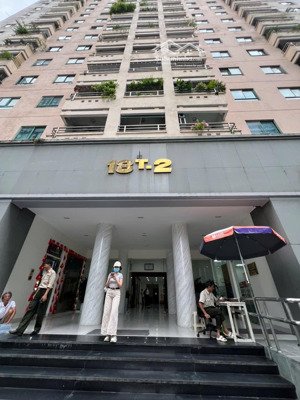bán chung cư 18t2-mặt phố-trung hoà nhân chính-lê văn lương-thanh xuân-dt:68m-80tr/m- nhà đẹp-2 ngủ