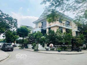 víp - biệt thự văn quán 235m2 - mt10m - chỉ 49.9 tỷ - vị trí đầu rồng q. hà đông, chủ bán gấp sđcc.