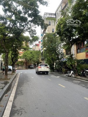 cho thuê nhà phân lô ngõ 61 hoàng cầu 64m2* 5 tầng* mt 5m giá 20tr/th ô tô tránh vỉa hè kinh doanh