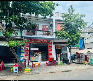 bán nhà góc 2 mặt tiền nguyễn thái học- phú yên. ngay hồ điều hoà. trung tâm tp