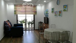 chủ nhà bán căn góc cc bàu cát ii, q. tb. dt 52,8m2 2p, sh. giá 2,28 tỷ. lh 