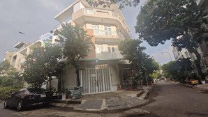 bán nhà 4 tầng 4 phòng ngủ 5 toilet góc 2 mặt tiền 5x20m