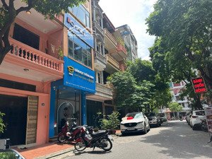 chính chủ cần bán gấp nhà phố pháo đài láng 45m2 đường rộng, kinh doanh sầm uất giá 15.5 tỷ.