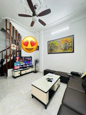 chính chủ bán nhà tt đống đa 46m 4 tầng dân xây kcbt, mặt tiền vip, ngõ thông, gần phố 245tr/m2