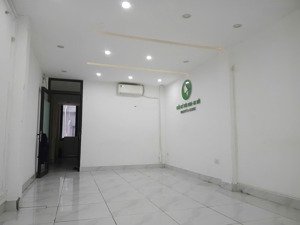 cho thuê văn phòng 8tr sàn 40m2 tại cầu giấy
