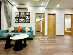 bán căn vov mễ trì, căn góc, tầng trung, full nội thất, 70m 2n2vs, giá 4,95 tỷ