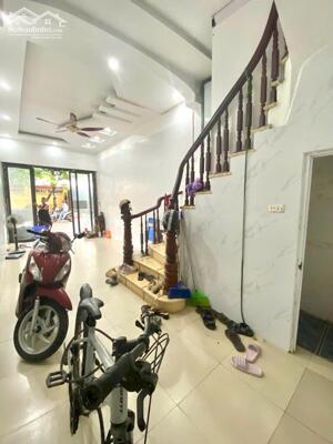 BÁN NHÀ MẶT PHỐ VĨNH TUY, VỈA HÈ Ô TÔ TRÁNH, KINH DOANH SẦM UẤT NGÀY ĐÊM, SỔ PHÂN LÔ