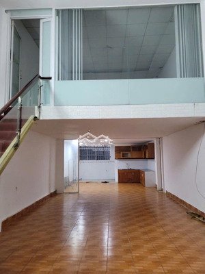 nhà đường 53c khu tên lửa diện tích: 5m x 16m. hiện trạng: có nhà cấp 4giá bán nhanh 7,5 tỷ