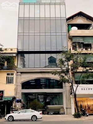 TOÀ NHÀ 7 TẦNG (1 HẦM + THANG MÁY) 8X20M, GẦN 900M2 SÀN, MẶT TIỀN KHU BÌNH PHÚ