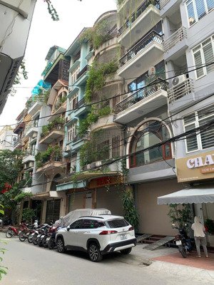 chính chủ bán gấp nhà phố pháo đài láng 42m2, ô tô tránh, vỉa hè kinh doanh, giá 15,6 tỷ.