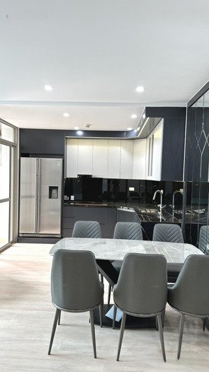 cần bán căn siêu đẹp tại dự án ia20 ciputra. dt 110m2, 3pn + 1, 2wc. full nội thất, sẵn sổ