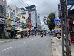 bán gấp tòa nhà chdv đường mã lò. 10x30m. 60 phòng. giá chỉ 45 tỷ